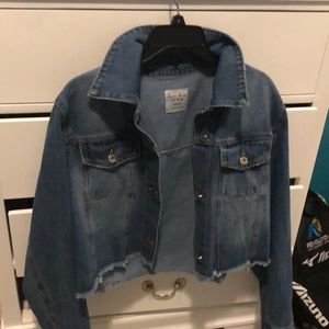 Denim jacket very stylish!and cute only worn 1x